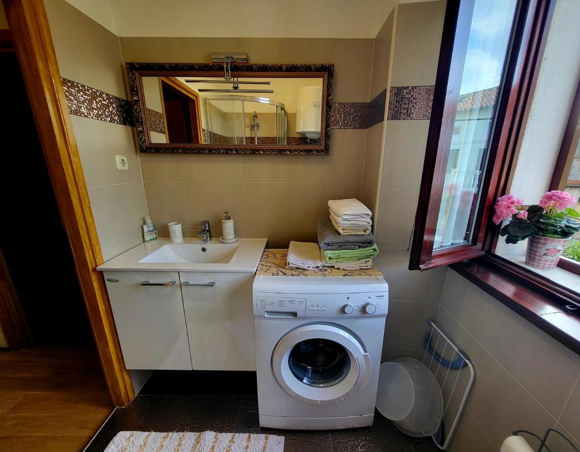 אומיסאליי Apartment Lorna & Igor Zuvic מראה חיצוני תמונה