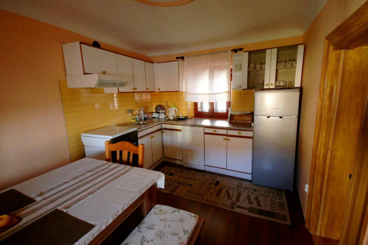 אומיסאליי Apartment Lorna & Igor Zuvic מראה חיצוני תמונה